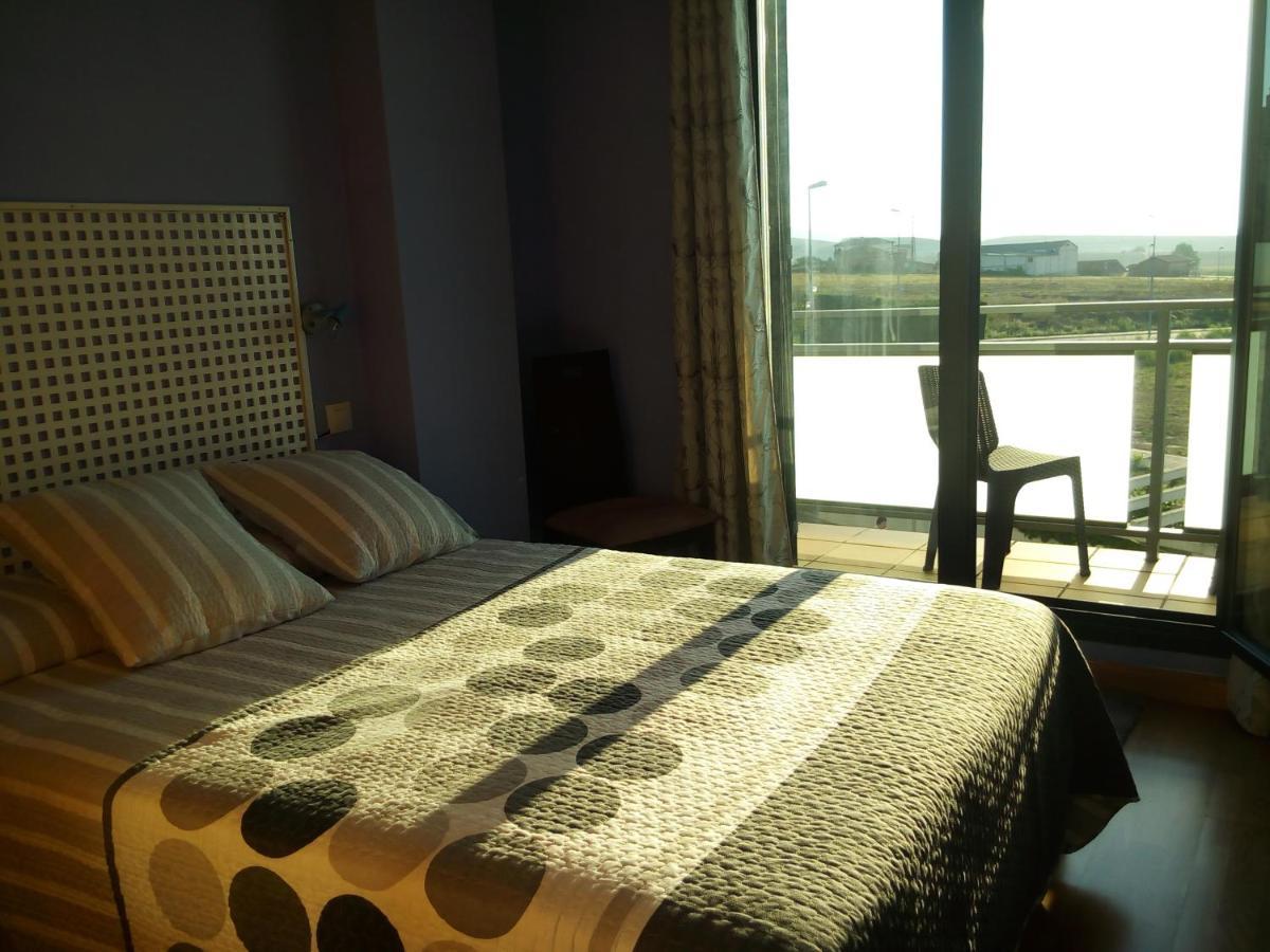 Apartamento Golf Buenas Vistas Cirueña エクステリア 写真