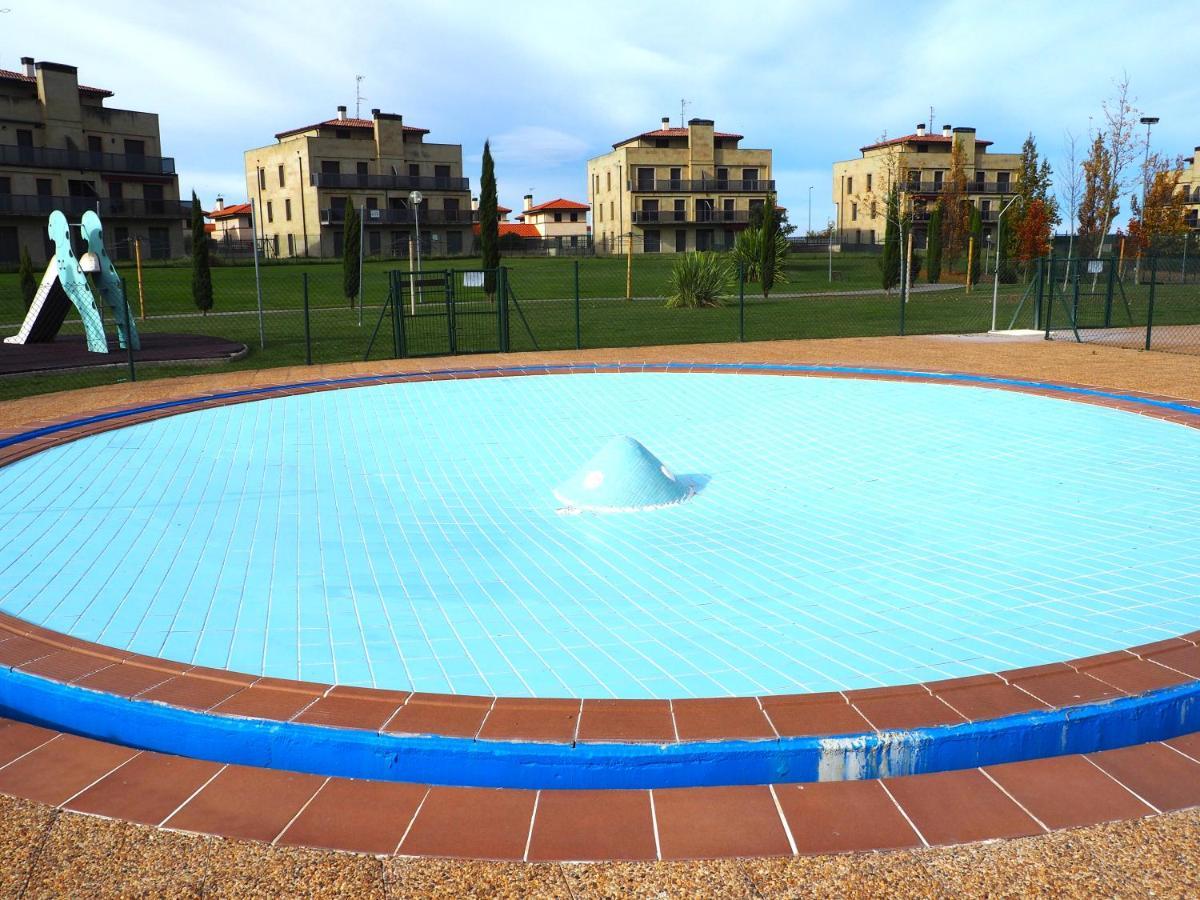 Apartamento Golf Buenas Vistas Cirueña エクステリア 写真